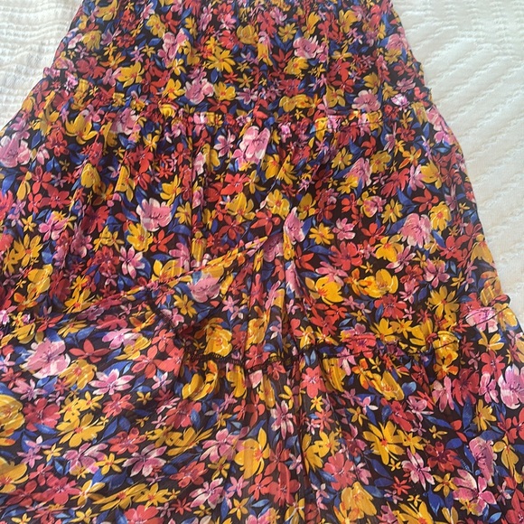 Social Threads Skirt - Picture 7 of 8